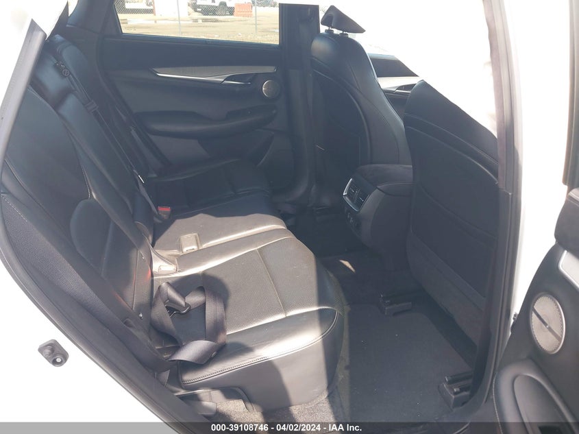 VIN 3PCAJ5M31KF104438 2019 INFINITI QX50 ESSENTIAL
