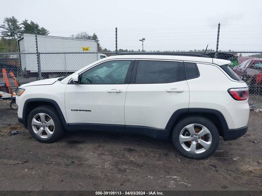 VIN 3C4NJDBB8HT646863 2017 JEEP NEW COMPASS LATITUDE 4X4