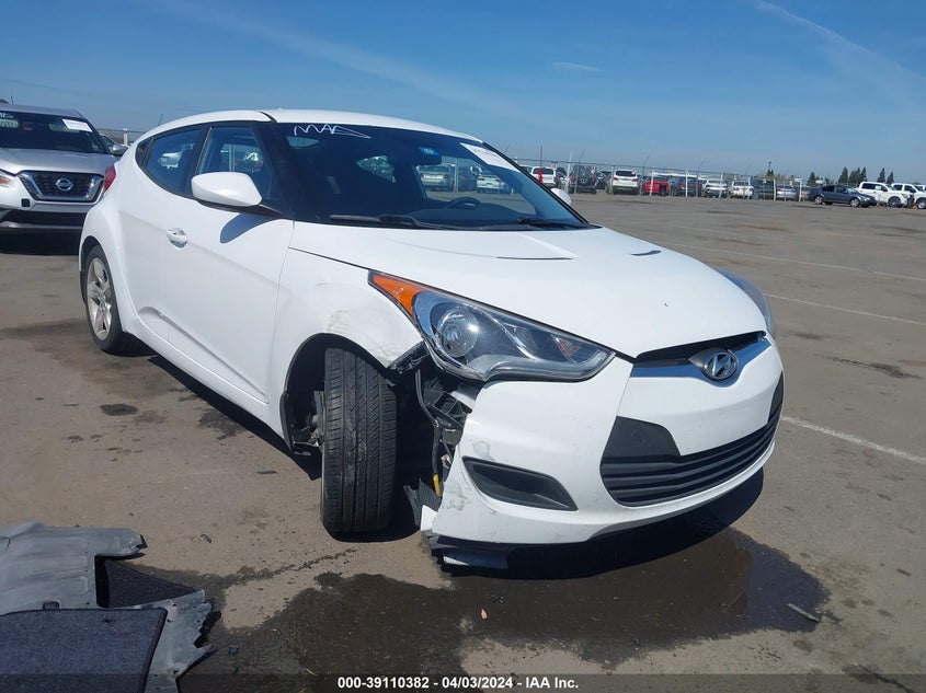 2015 Hyundai Veloster VIN: KMHTC6AD5FU230882 Lot: 39110382