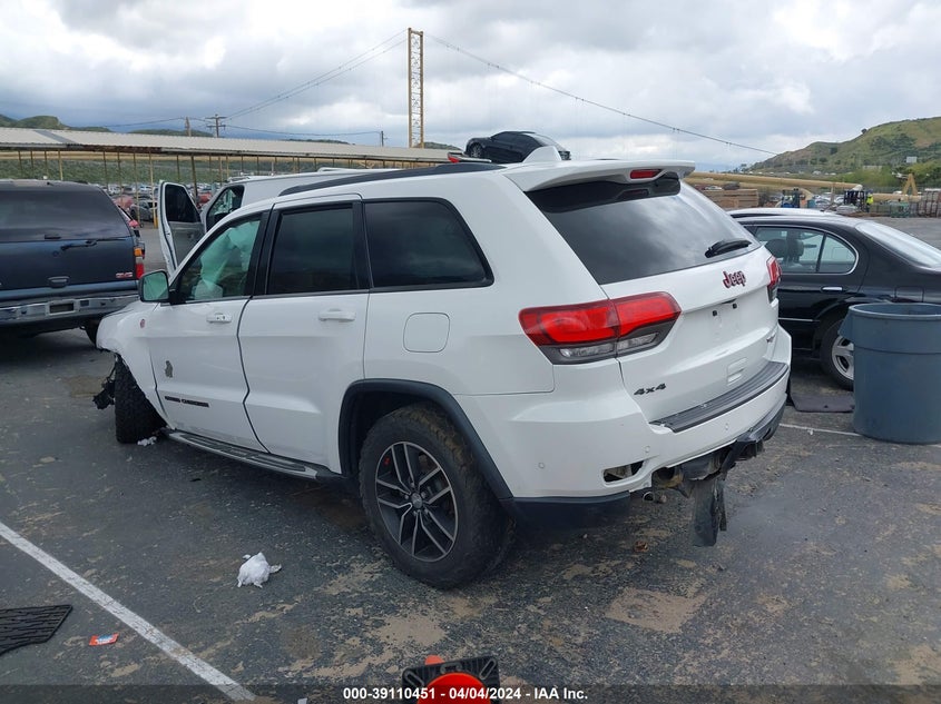 VIN 1C4RJFLG1HC671252 2017 JEEP GRAND CHEROKEE TRAILHAWK 4X4
