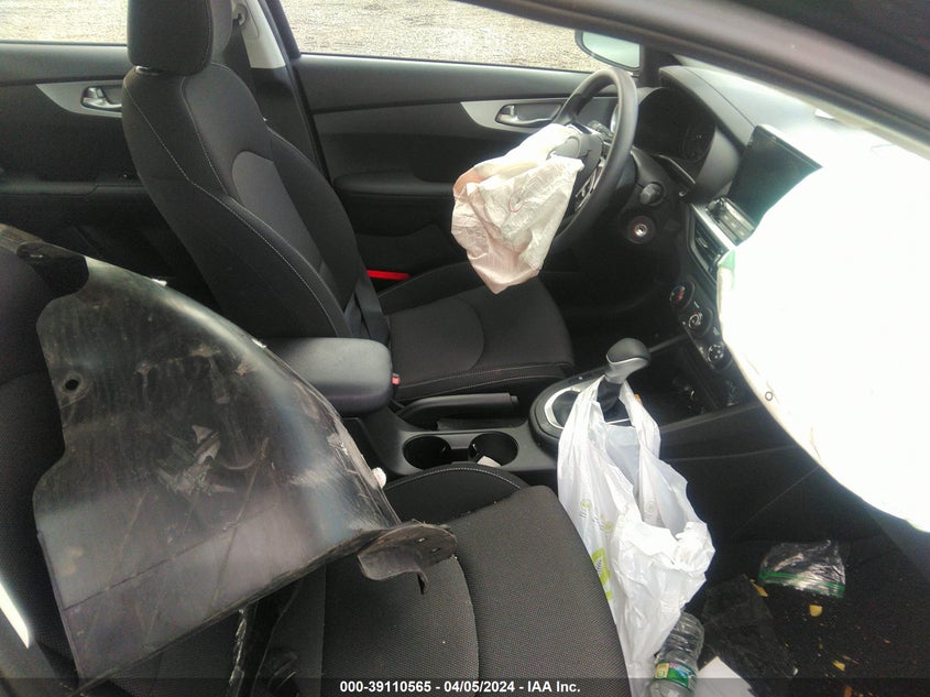2023 KIA FORTE LX/LXS - 3KPF24AD1PE674480