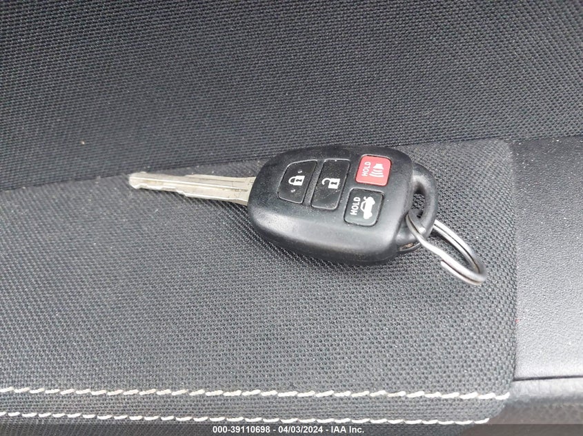 VIN 2T1BURHEXJC066886 2018 TOYOTA COROLLA L/LE/XLE/SE/XSE