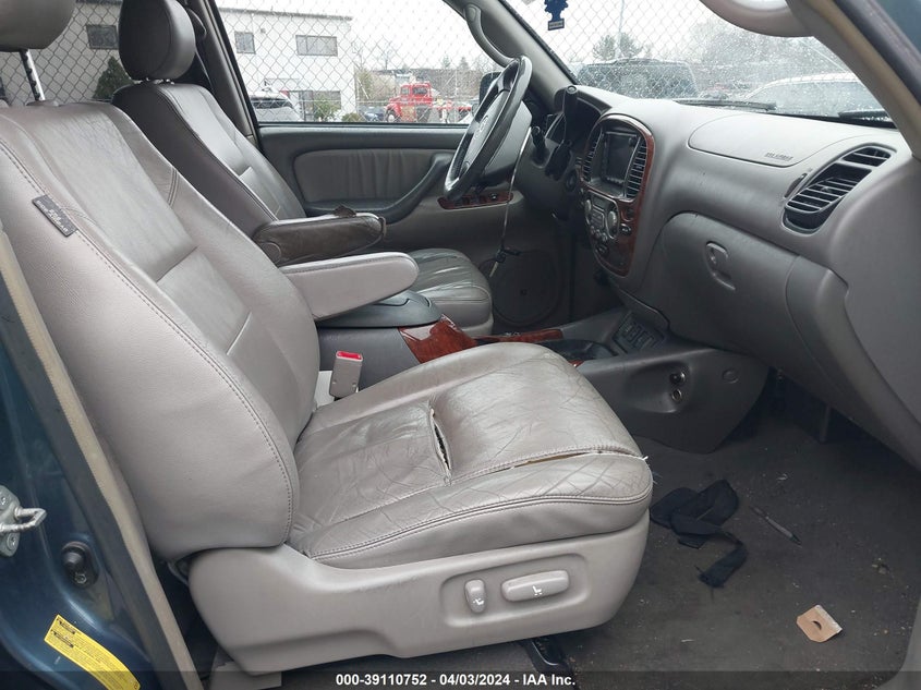 2006 Toyota Sequoia Limited V8 VIN: 5TDBT48A26S258644 Lot: 39110752