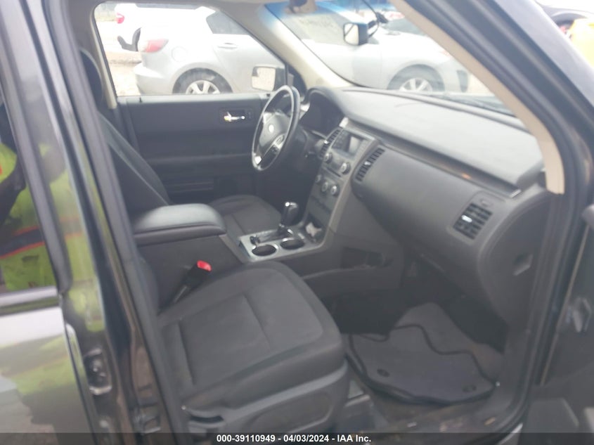 VIN 2FMGK5B81JBA20178 2018 FORD FLEX SE