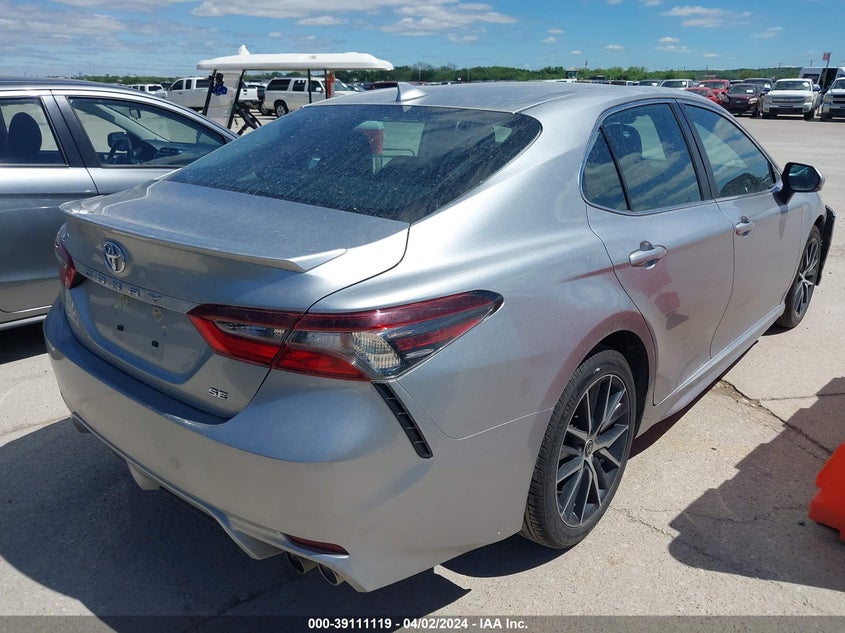 2022 TOYOTA CAMRY SE/SE NIGHT SHADE - 4T1G11AK8NU693686