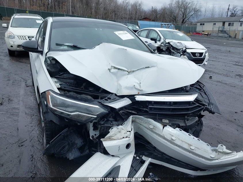 VIN 3VWC57BU0KM120983 2019 VOLKSWAGEN JETTA 1.4T R-LINE/1.4T S/1.4T SE