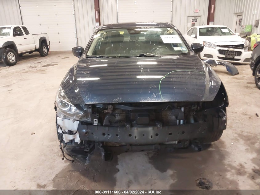 VIN 3MZBN1V38JM259771 2018 MAZDA MAZDA3 TOURING