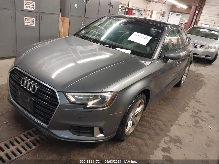 2017 Audi A3 2.0T Premium VIN: WAUB8GFF0H1032939 Lot: 39111724