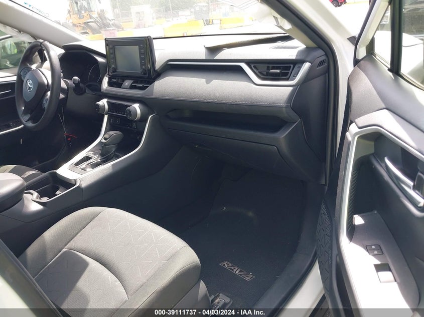 VIN JTMW1RFV9KD035579 2019 TOYOTA RAV4 XLE/XLE PREMIUM