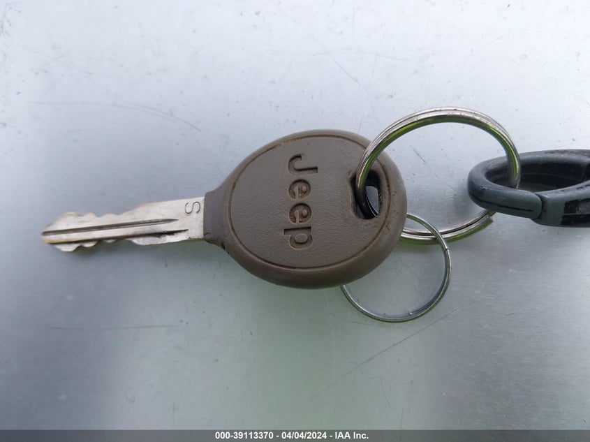 2017 JEEP WRANGLER UNLIMITED SPORT 4X4 - 1C4BJWDG0HL513873