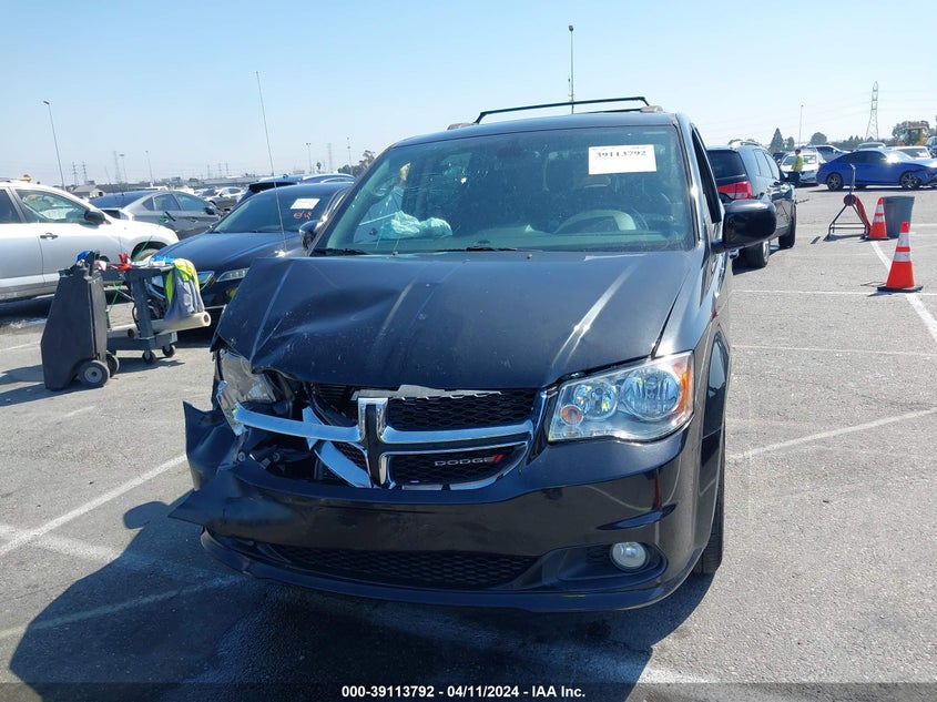 VIN 2C4RDGCG4JR299271 2018 DODGE GRAND CARAVAN SXT