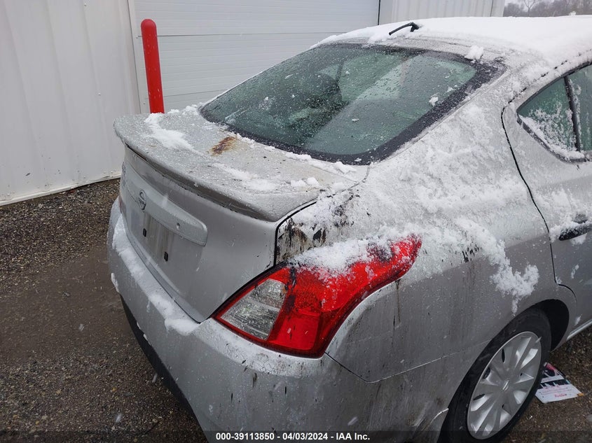 2019 NISSAN VERSA S/S PLUS/SV - 3N1CN7AP3KL814560