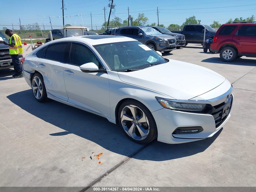VIN 1HGCV1F93JA069739 2018 HONDA ACCORD TOURING