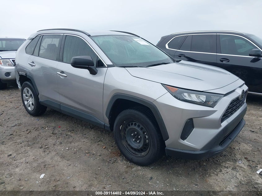 VIN 2T3H1RFV0MC104093 2021 TOYOTA RAV4 LE