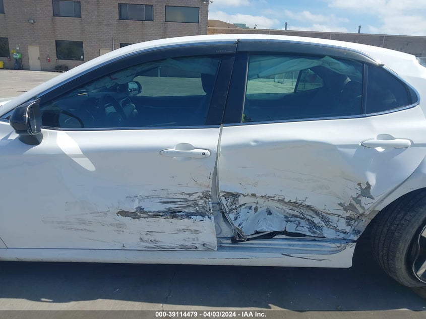 2018 TOYOTA CAMRY LE - 4T1B11HK9JU100315