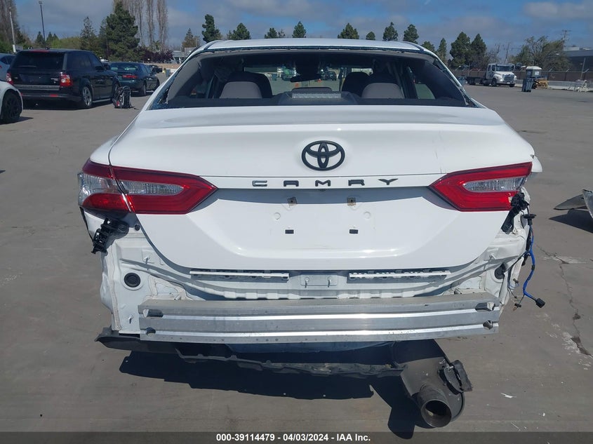 2018 TOYOTA CAMRY LE - 4T1B11HK9JU100315