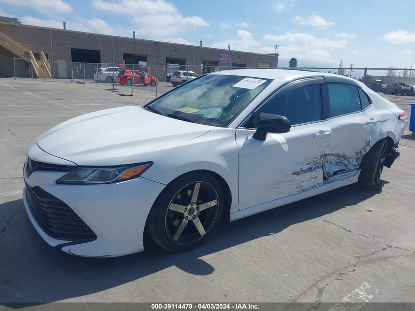 2018 TOYOTA CAMRY LE - 4T1B11HK9JU100315
