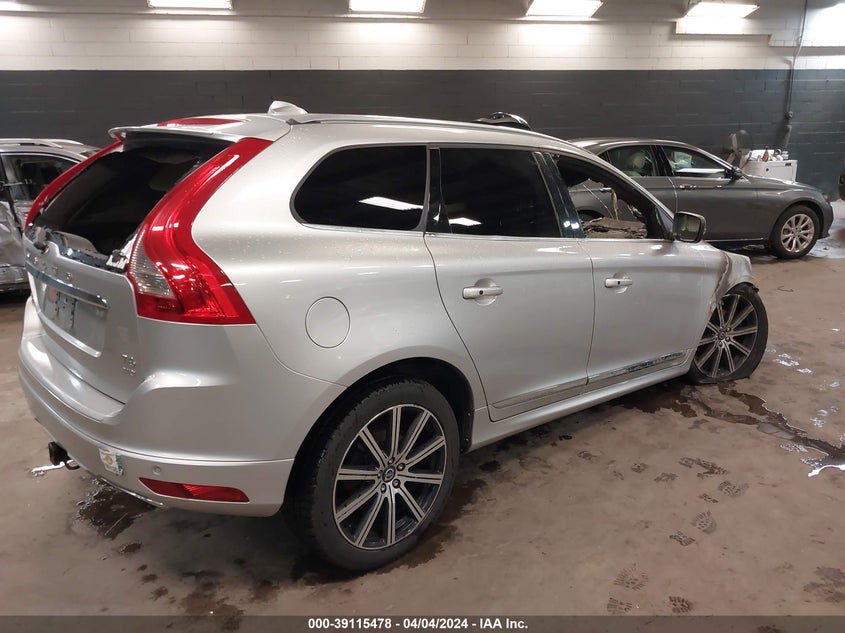 VIN YV449MRU1H2115613 2017 VOLVO XC60 T6 INSCRIPTION