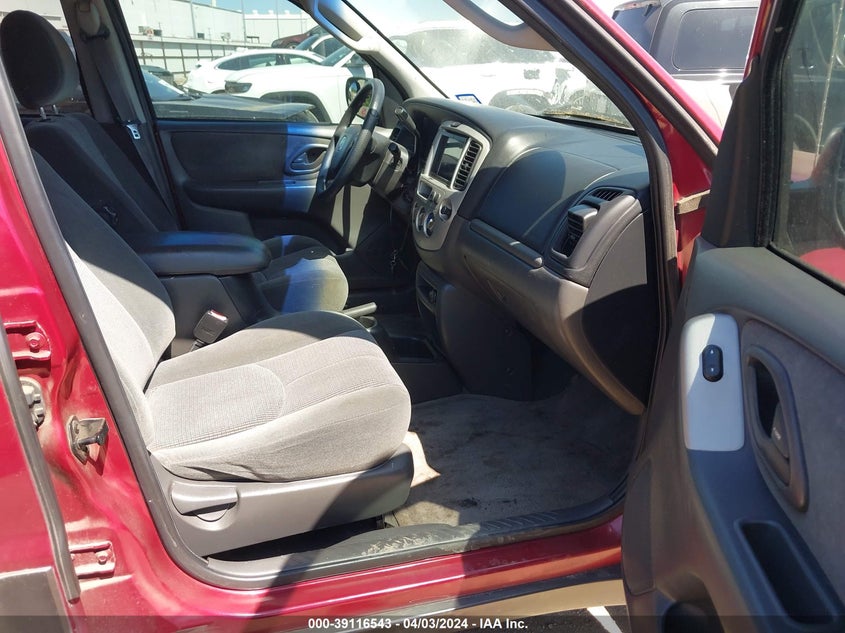 2004 Mazda Tribute Lx V6 VIN: 4F2YZ04144KM09897 Lot: 39116543