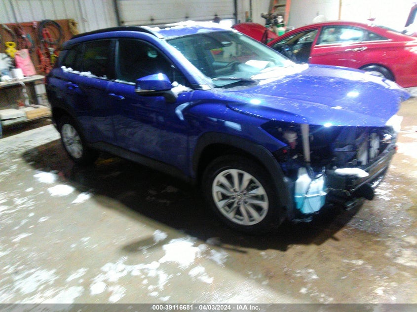 2023 Toyota Corolla Cross Le VIN: 7MUBAABG8PV067867 Lot: 39116681