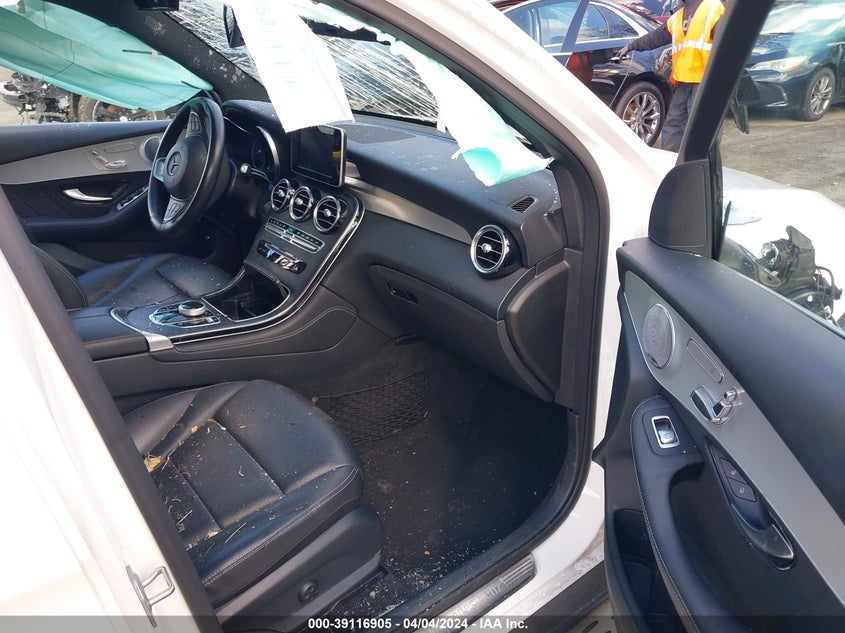 2019 MERCEDES-BENZ GLC 300 VIN: WDC0G4KB3KV189602
