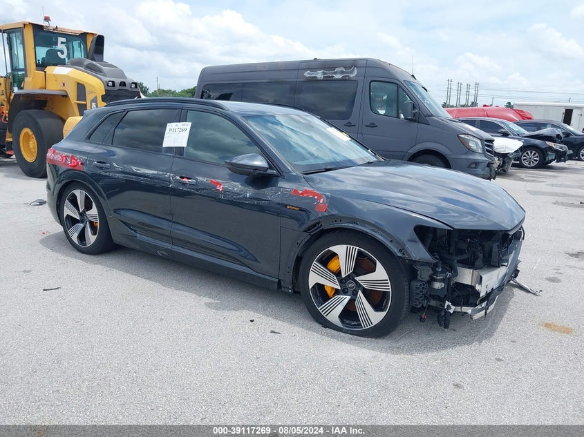2022 Audi E-Tron Premium Plus Quattro VIN: WA1LAAGE3NB010478 Lot: 39117269