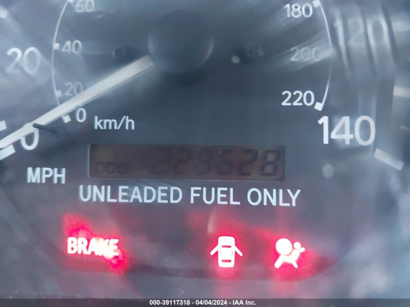 1998 Toyota Camry Le VIN: JT2BG22K0W0256879 Lot: 39117318