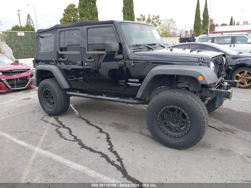 2015 JEEP WRANGLER UNLIMITED SPORT - 1C4BJWDG4FL610703