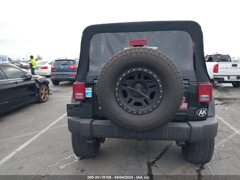 2015 JEEP WRANGLER UNLIMITED SPORT - 1C4BJWDG4FL610703