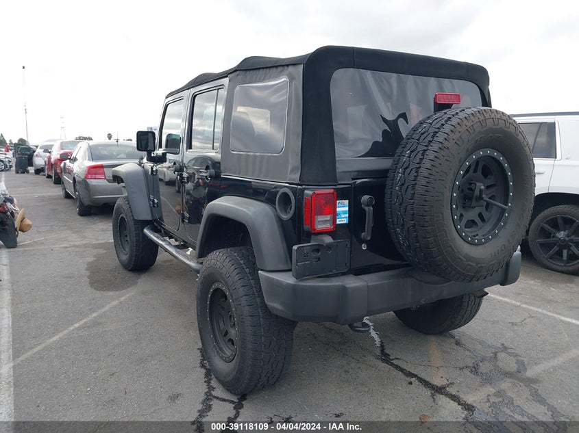 2015 JEEP WRANGLER UNLIMITED SPORT - 1C4BJWDG4FL610703