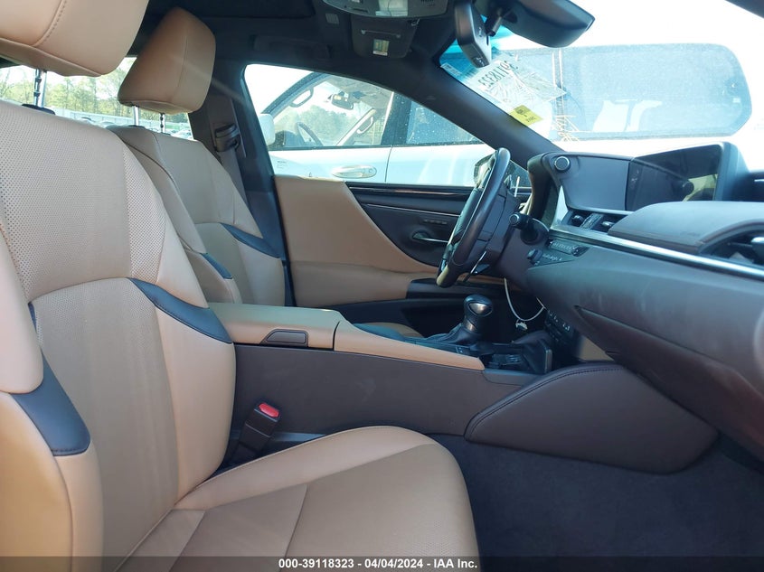 VIN: 58ABZ1B11KU040307 2019 LEXUS ES 350
