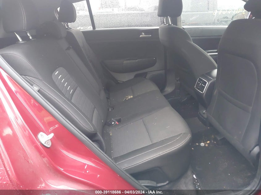 VIN KNDPMCAC3L7824759 2020 KIA SPORTAGE LX