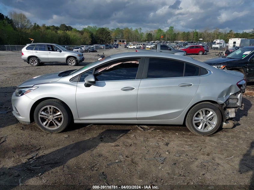 2018 CHEVROLET CRUZE LT - 1G1BE5SMXJ7236051