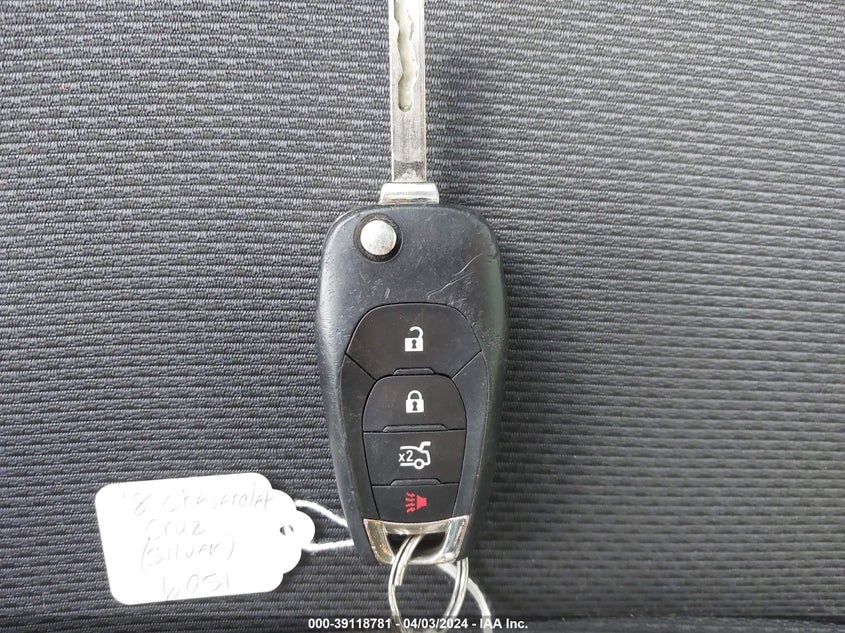 2018 CHEVROLET CRUZE LT - 1G1BE5SMXJ7236051