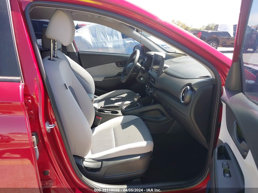 2023 HYUNDAI KONA SE - KM8K22AB7PU038838