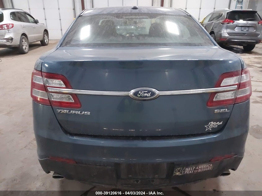 VIN 1FAHP2E82KG102120 2019 FORD TAURUS SEL