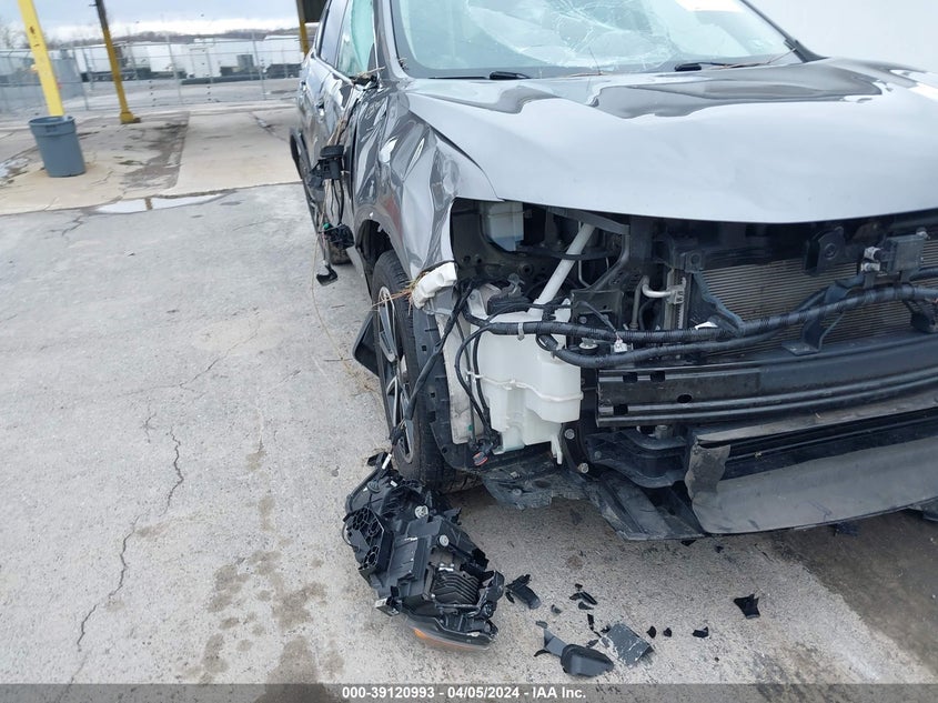 VIN 5N1AT2MV5LC710152 2020 NISSAN ROGUE SL INTELLIGENT AWD