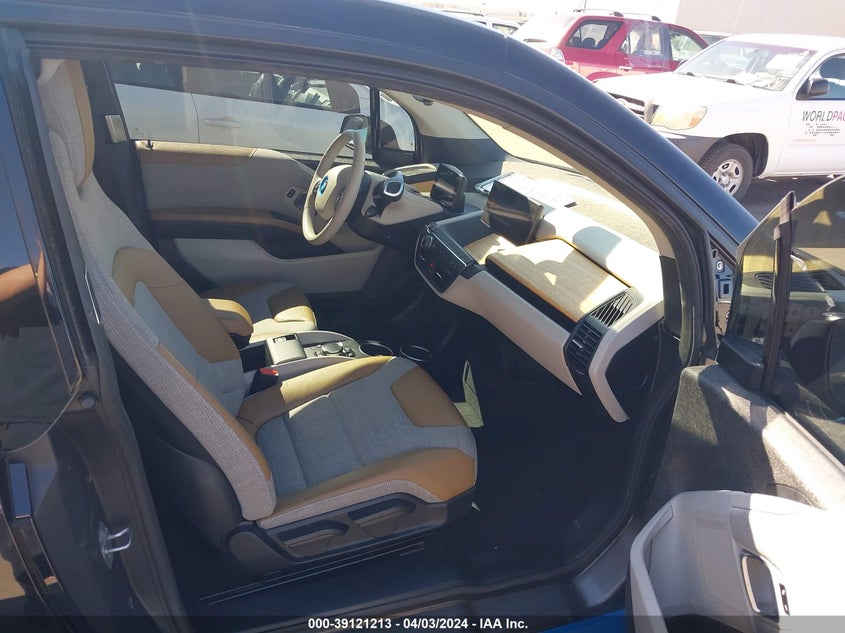 2016 BMW I3 Base W/Range Extender VIN: WBY1Z4C52GV508443 Lot: 39121213