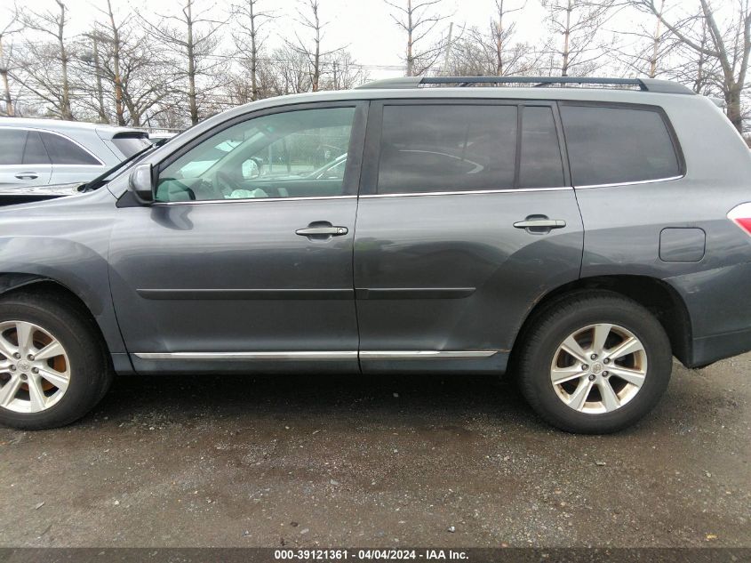 2012 Toyota Highlander Base V6 VIN: 5TDBK3EH1CS103822 Lot: 39121361