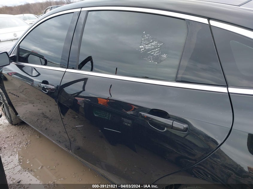 VIN 1G1ZG5ST4MF037684 2021 CHEVROLET MALIBU FWD RS