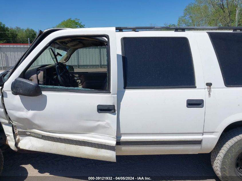 1999 Chevrolet Suburban 1500 Lt VIN: 3GNEC16R5XG118213 Lot: 39121932