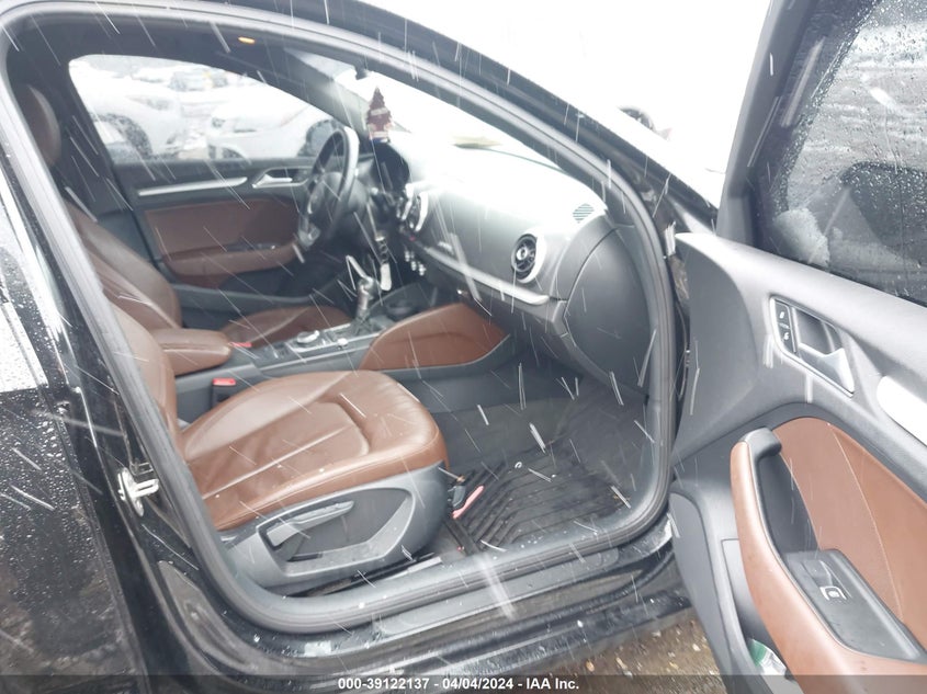 2016 Audi A3 2.0T Premium VIN: WAUB8GFF0G1081637 Lot: 39122137