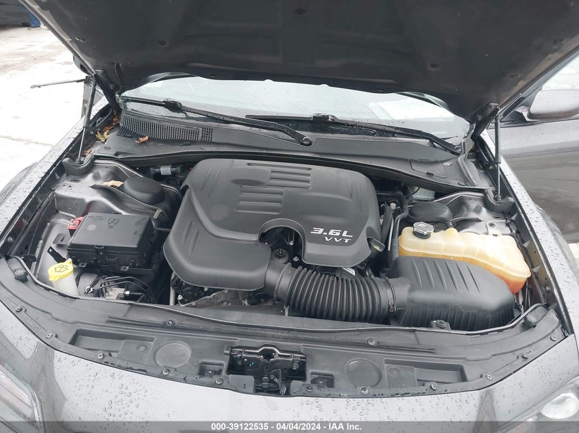 VIN 2C3CCABG2JH240169 2018 CHRYSLER 300 S