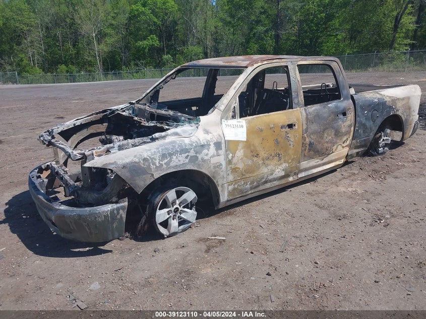 2019 RAM 1500 CLASSIC SLT  4X4 6'4 BOX - 1C6RR7TT3KS689669