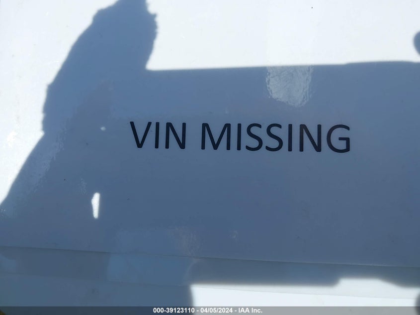 2019 RAM 1500 CLASSIC SLT  4X4 6'4 BOX - 1C6RR7TT3KS689669