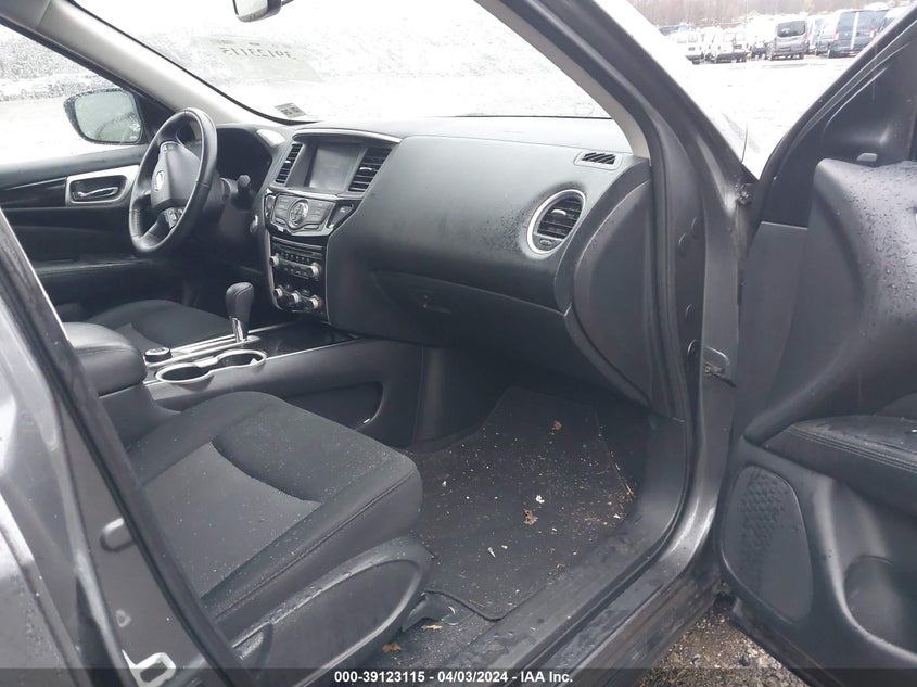 VIN 5N1DR2MM4KC587980 2019 NISSAN PATHFINDER SV