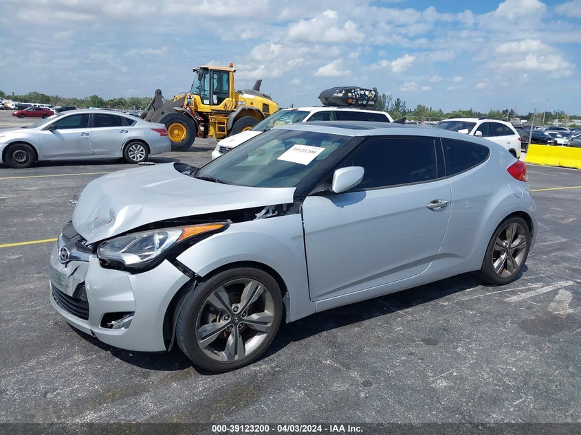 2016 Hyundai Veloster VIN: KMHTC6AD3GU266328 Lot: 39123200