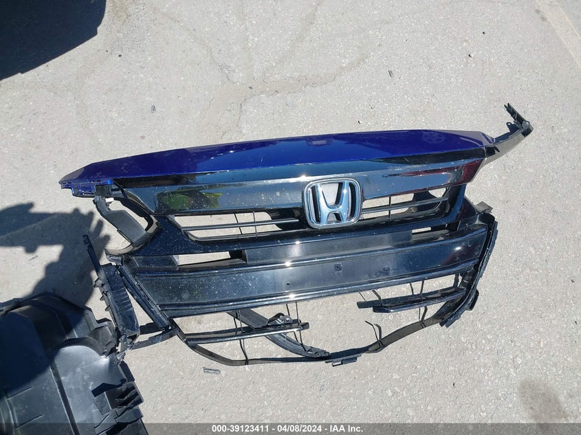 VIN 1HGCV2F37NA005713 2022 HONDA ACCORD SPORT 2.0T