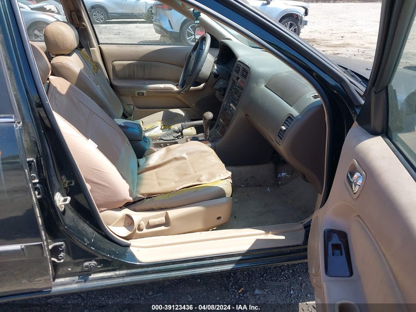 1996 Infiniti I30 VIN: JNKCA21D0TT011623 Lot: 39123436