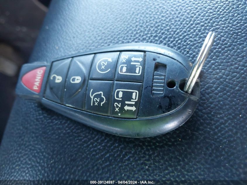 2013 Dodge Grand Caravan R/T VIN: 2C4RDGEG5DR709657 Lot: 39124597